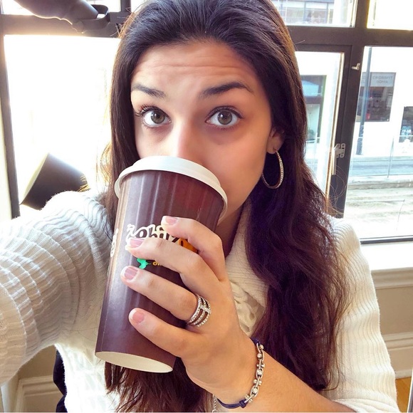 Meet your Posher, Jessica - Picture 4 of 6